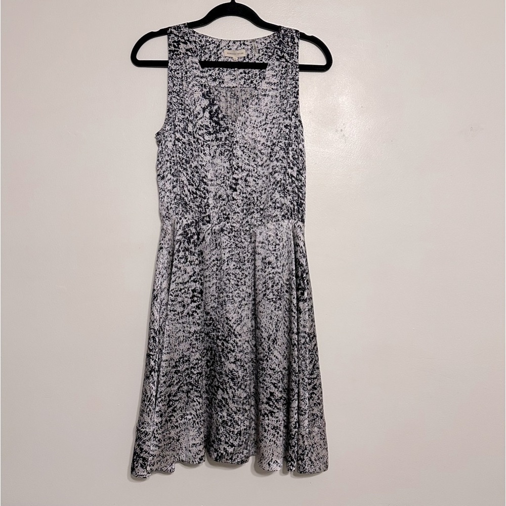 Rebecca Taylor Satin Silk White Noise Print Fit and Flare Dress Size 6 NWT